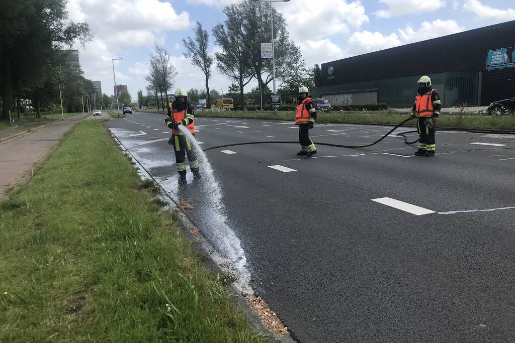 Flink stuk berm in brand