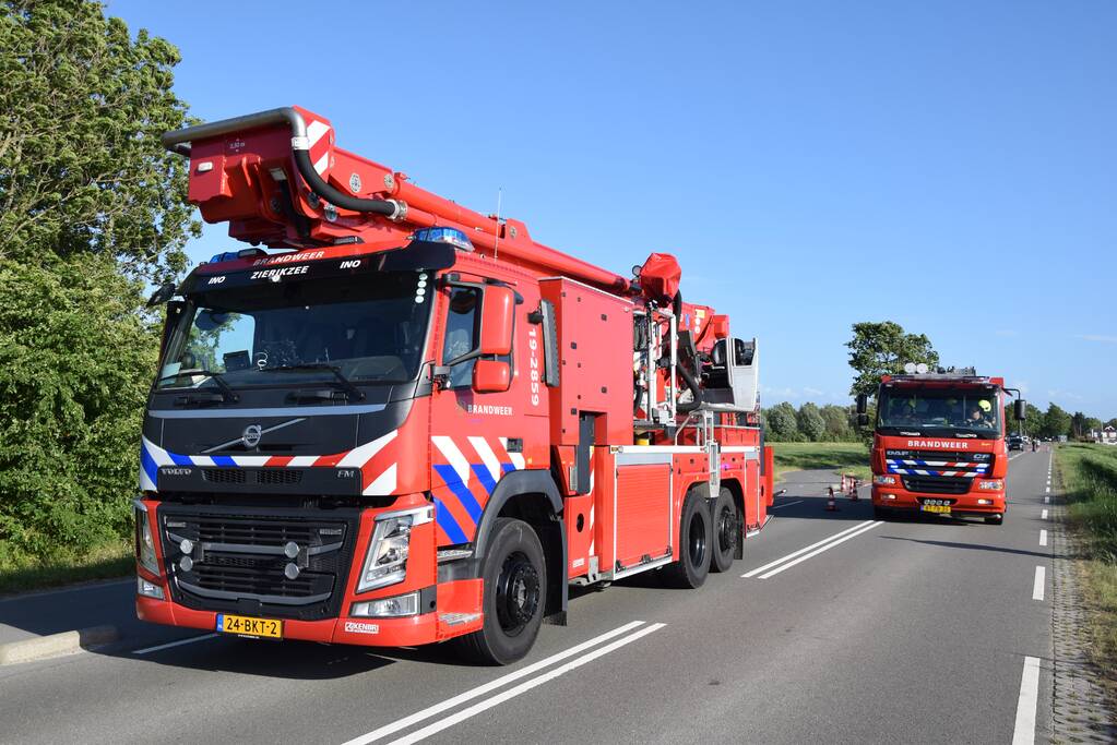 Uitslaande brand in schuur snel onder controle