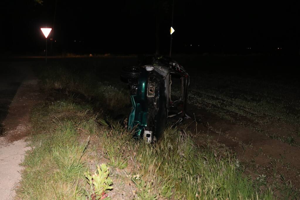 Auto opnieuw in brand gestoken