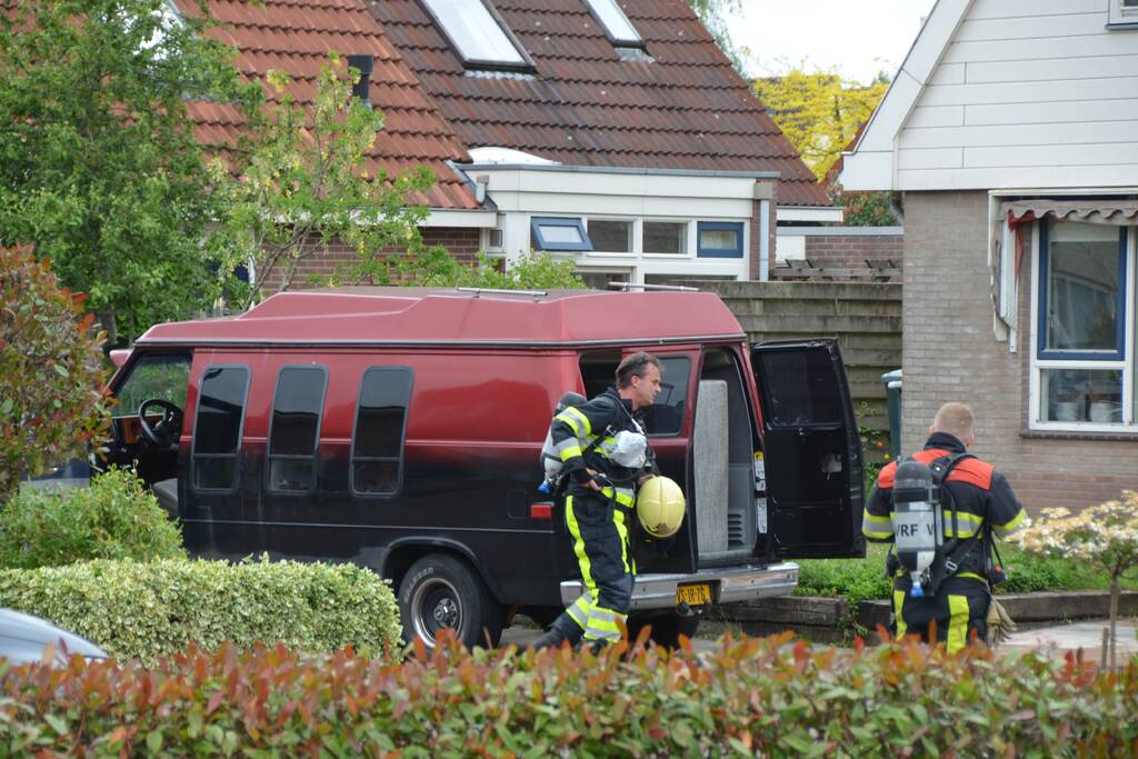 Oldtimer bus lekt lpg