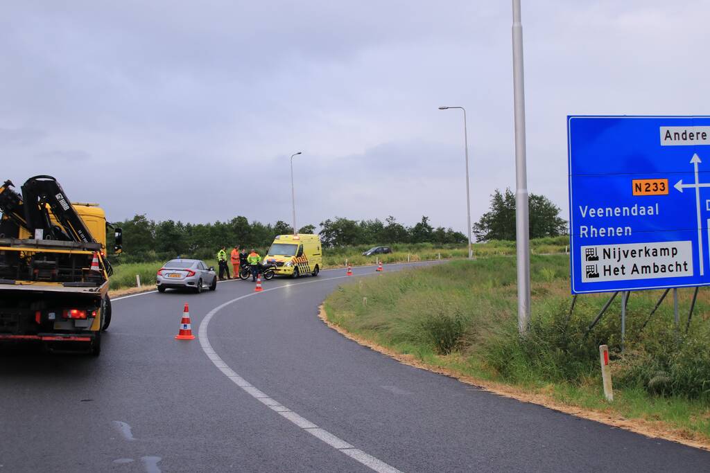 Motorrijder onderuit op afrit