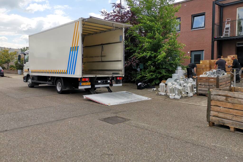 Inval bij leverancier grootschalige hennepteelt