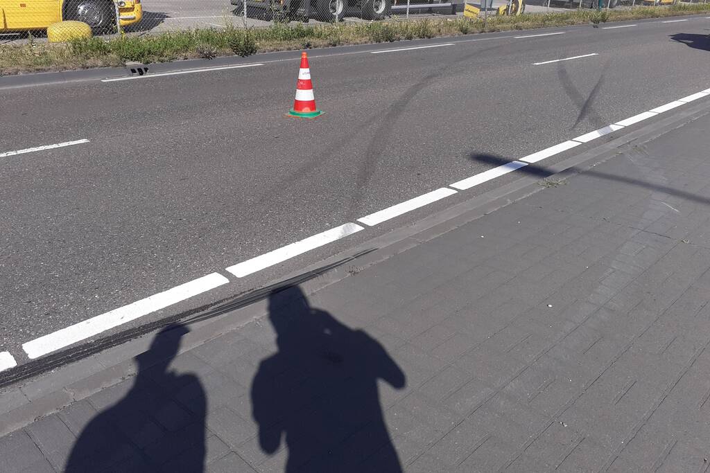 Ongeval tussen vrachtwagen en personenauto