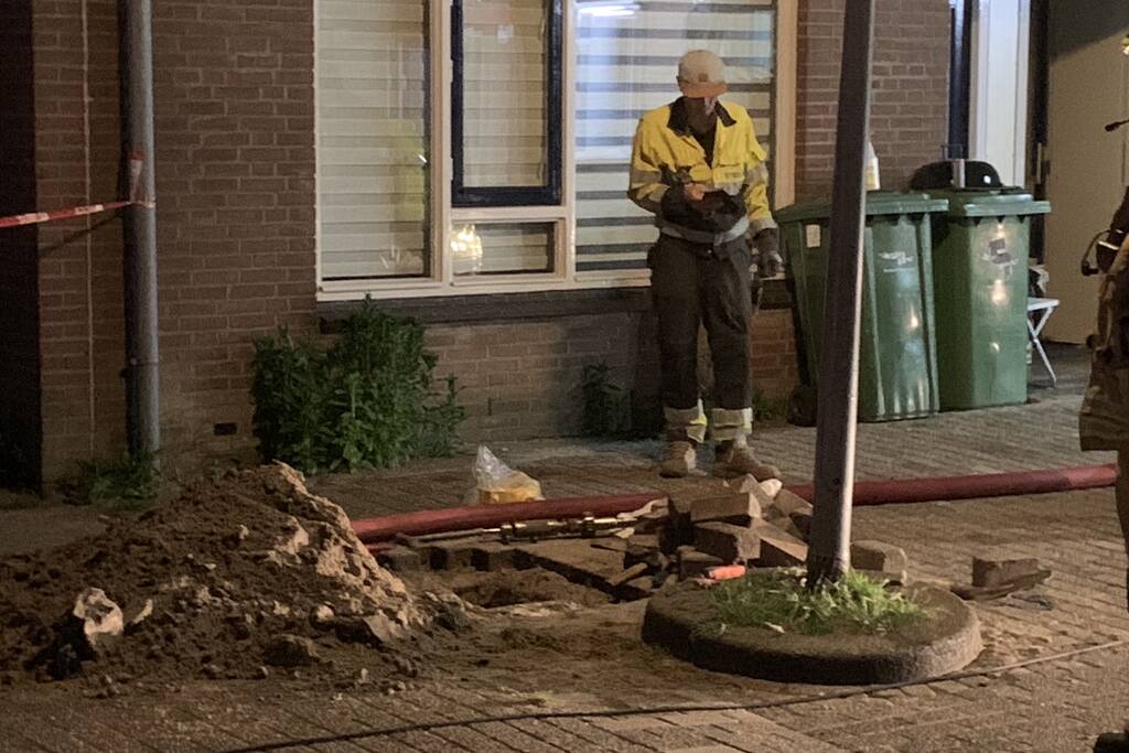 Persoon dreigt woning op te blazen