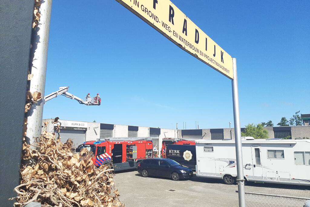 Brand in bedrijfspand op Industrieterrein Noordersluis
