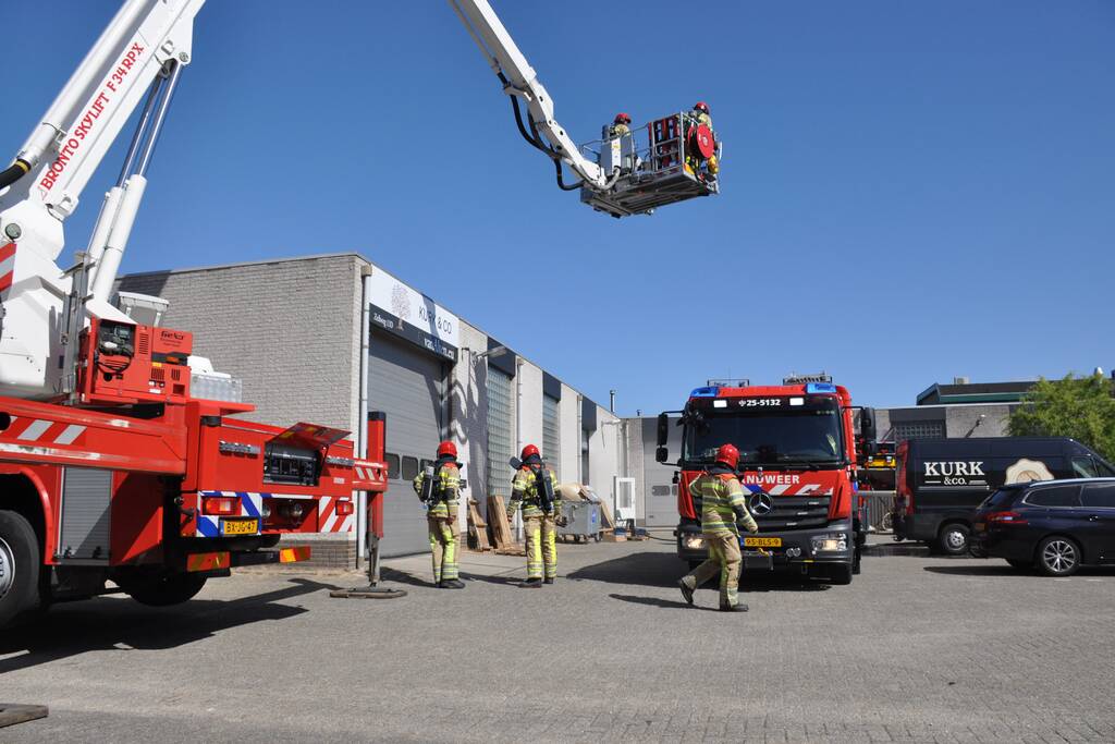 Brand in bedrijfspand op Industrieterrein Noordersluis