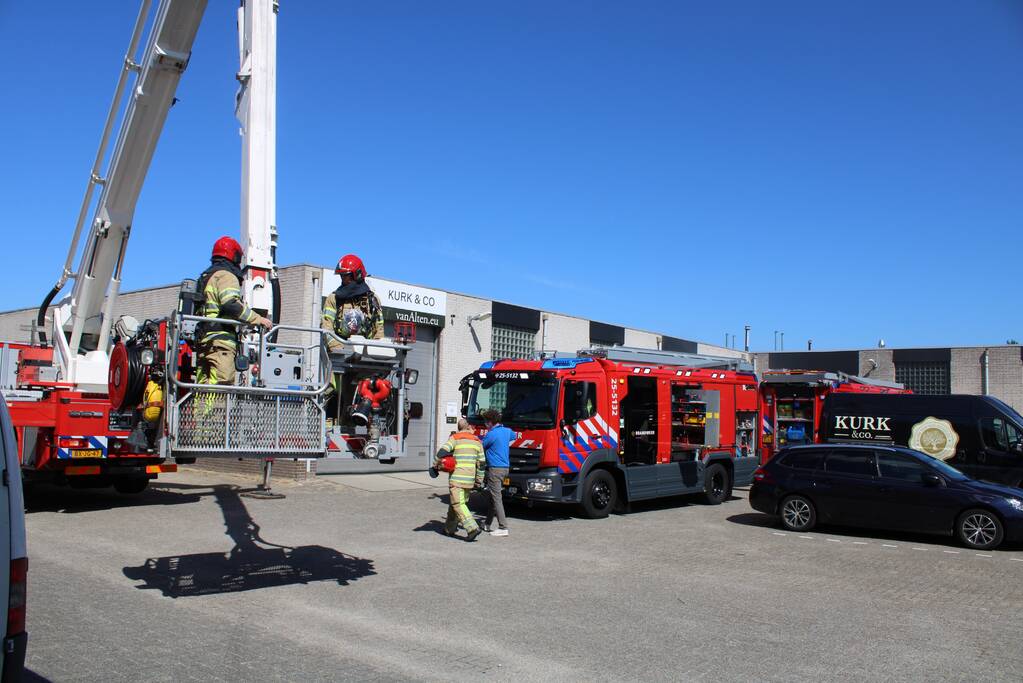 Brand in bedrijfspand op Industrieterrein Noordersluis