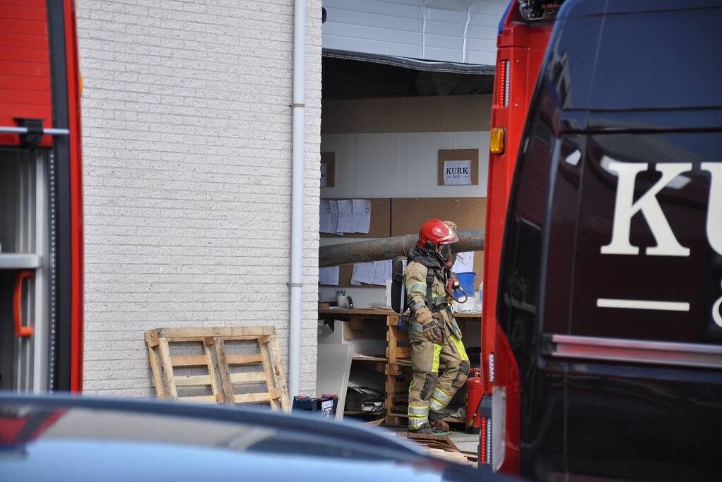 Brand in bedrijfspand op Industrieterrein Noordersluis