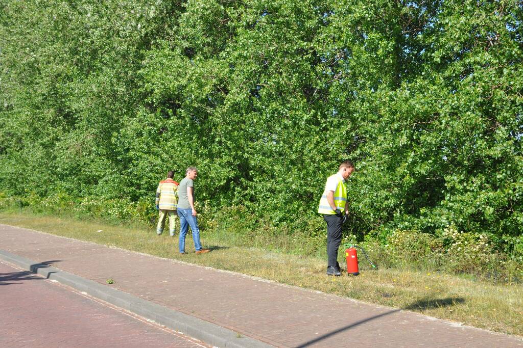 Bermbrand snel onder controle
