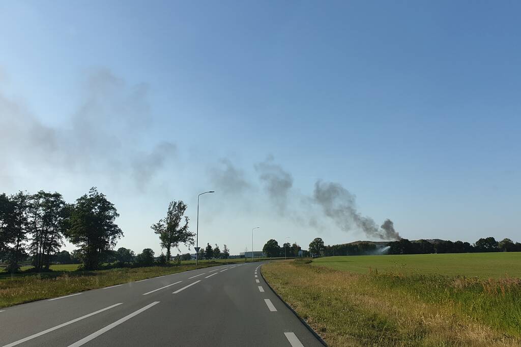 Flinke rookontwikkeling bij brand op vuilstort