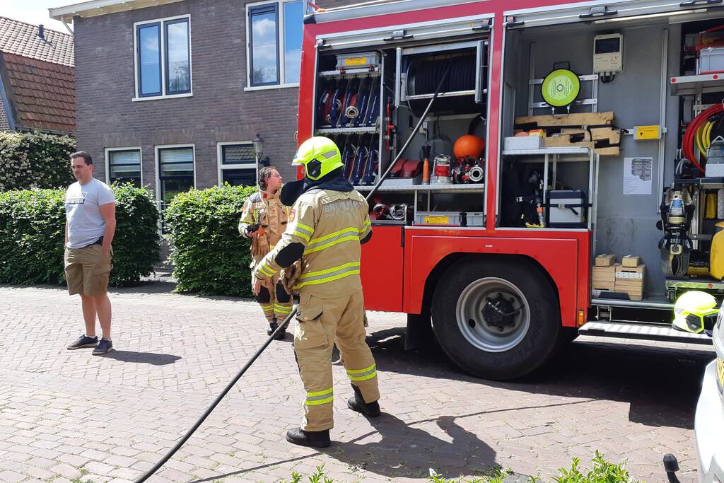 Kliko in de brand, straat afgesloten