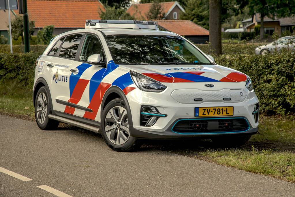 Jonge vrouwen lastig gevallen door man in leren jas