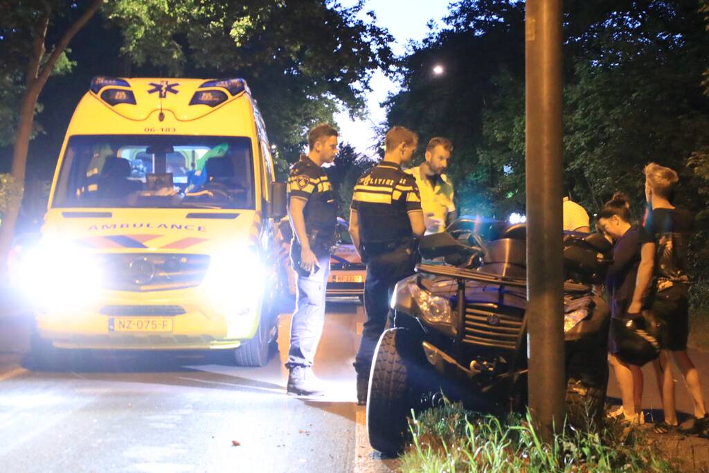 Quad slaat meerdere malen over de kop