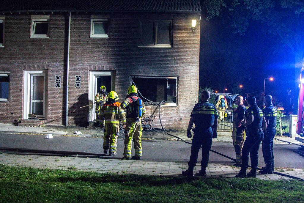 Veel schade aan woning door brandende scooter