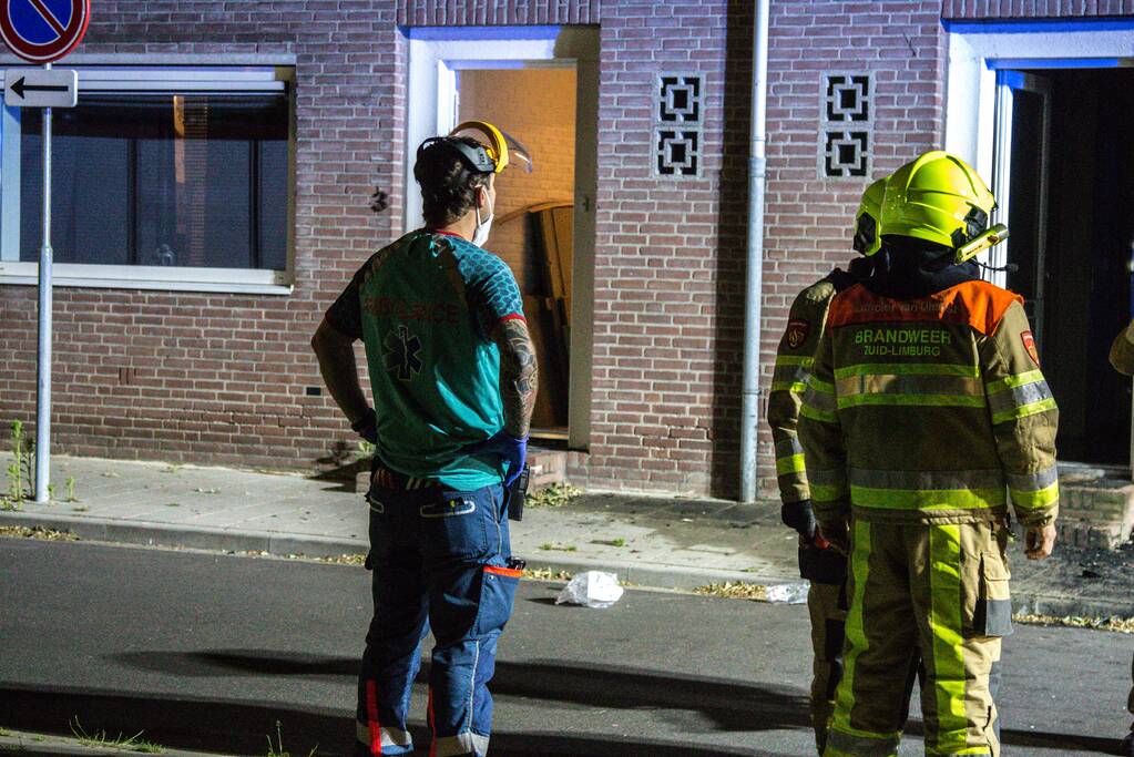 Veel schade aan woning door brandende scooter