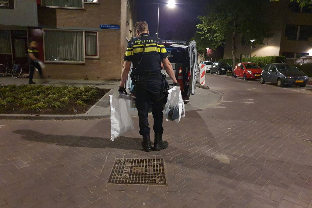 Persoon zwaargewond na steekpartij in woning