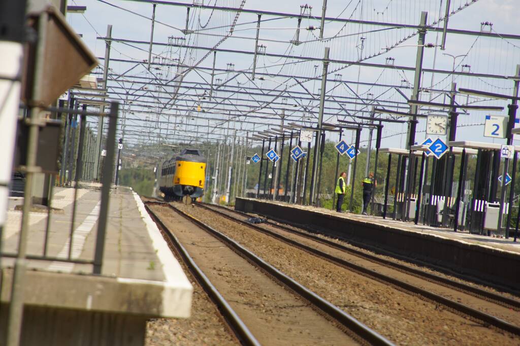 Treinverkeer stilgelegd na aanrijding