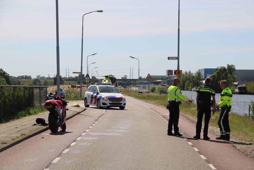 Motorrijder zwaargewond na ongeval