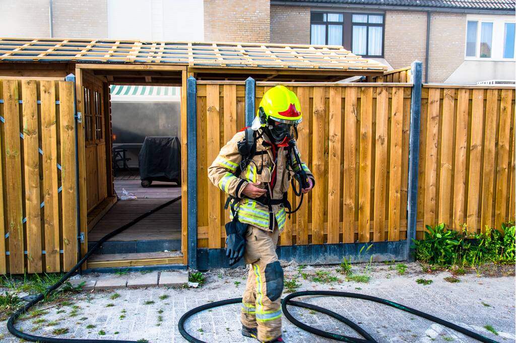 Oplader veroorzaakt forse brand in woning