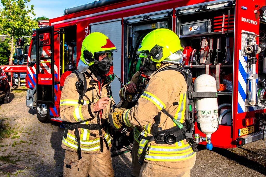 Oplader veroorzaakt forse brand in woning