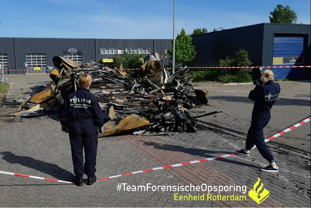 Koeltrailer uitgebrand op bedrijventerrein