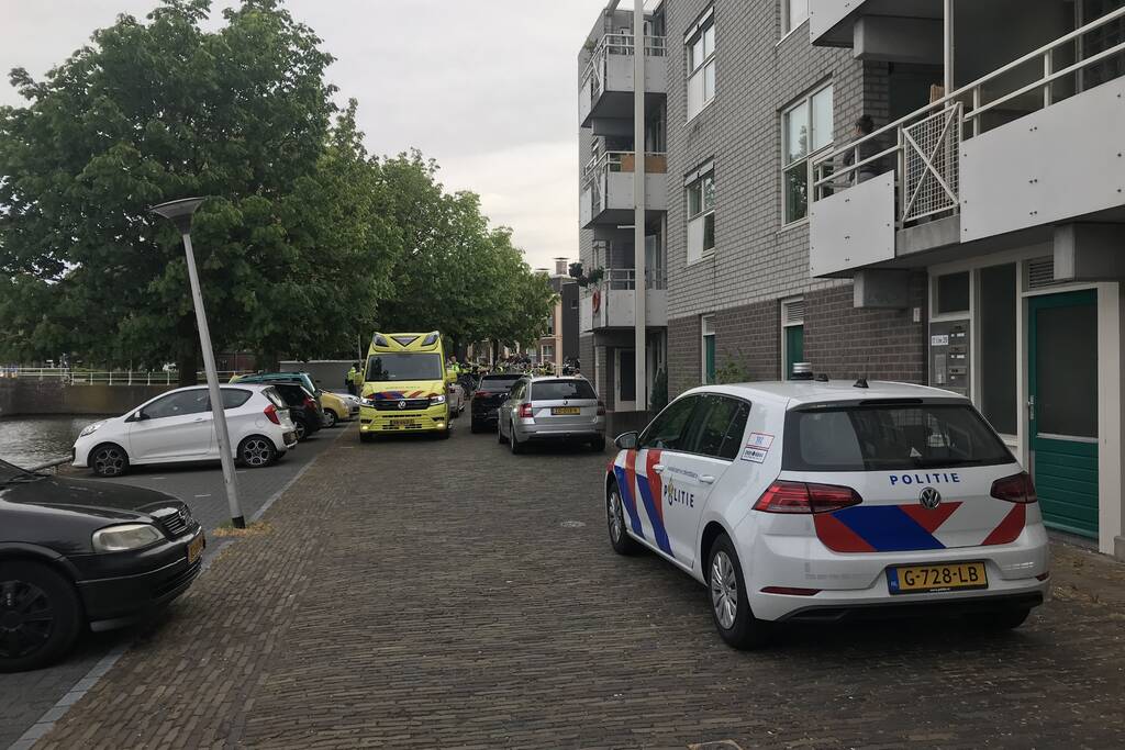 Vechtpartij bij cafe, meerdere gewonden