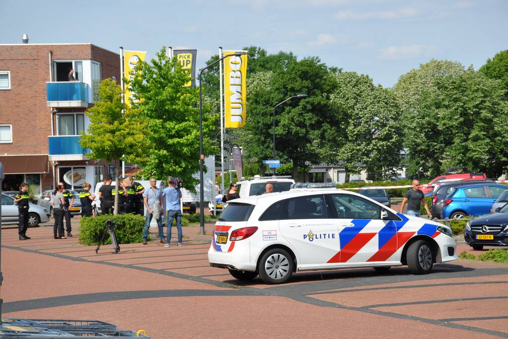 Onderzoek naar mogelijk schietincident parkeerterrein Jumbo-supermarkt