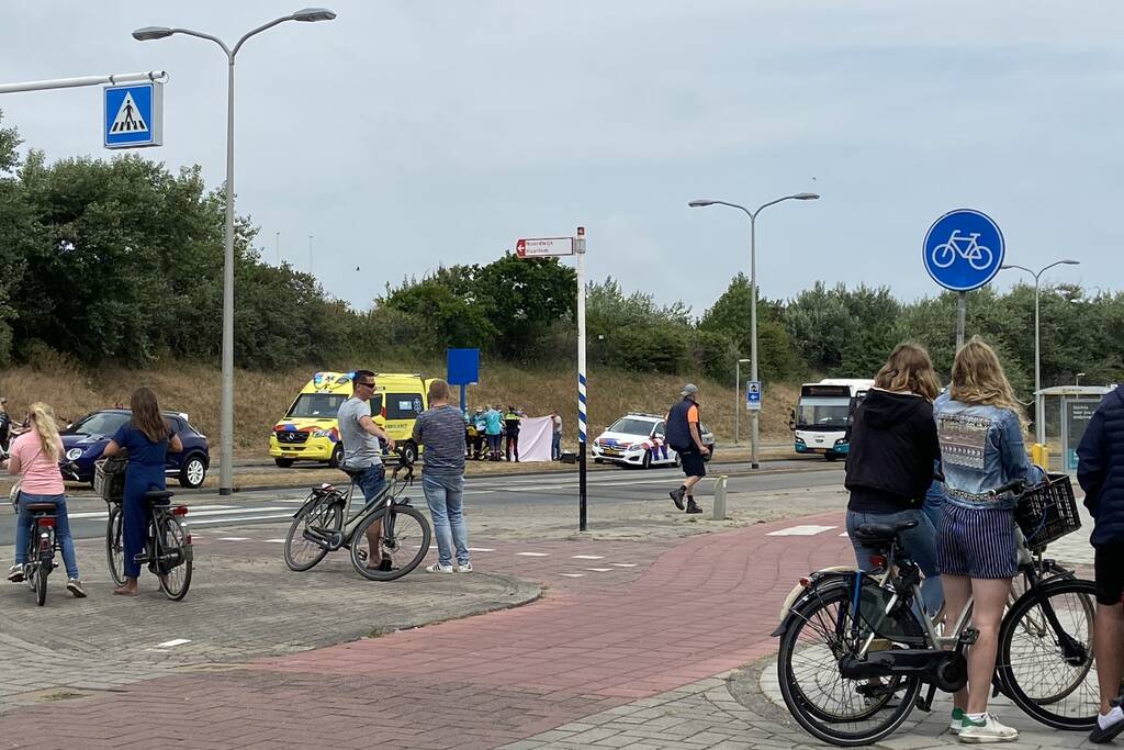 Persoon gewond na val van paard