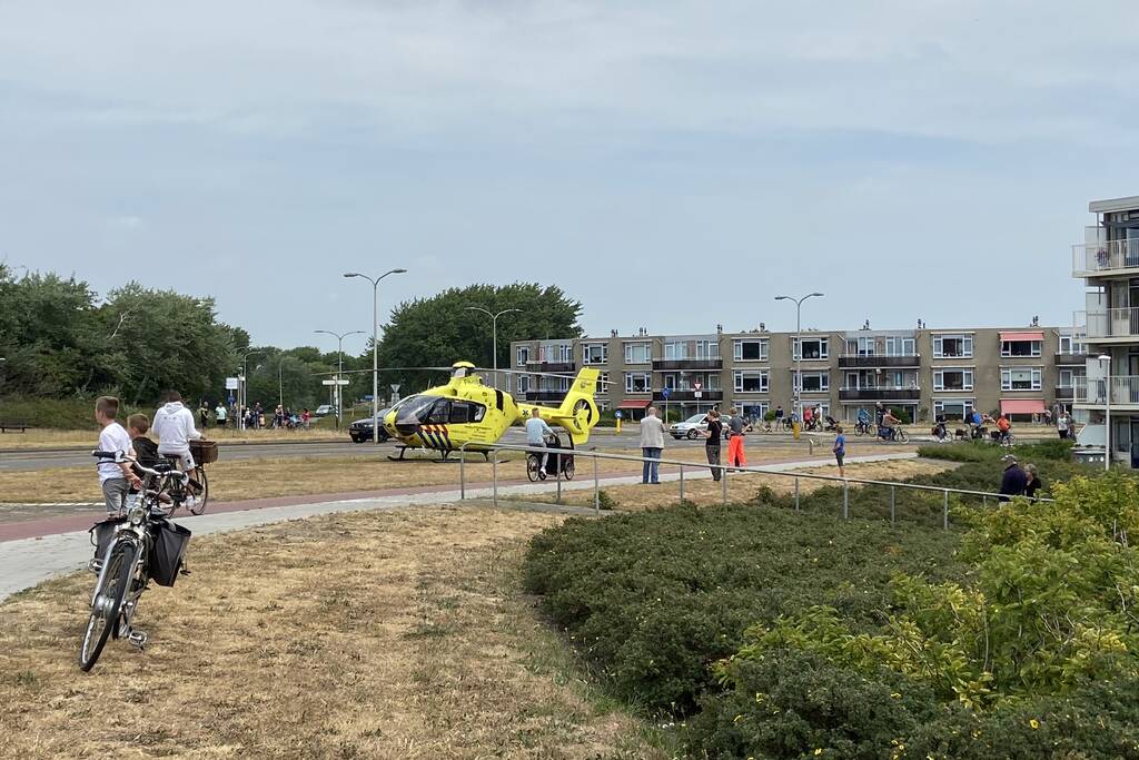 Persoon gewond na val van paard