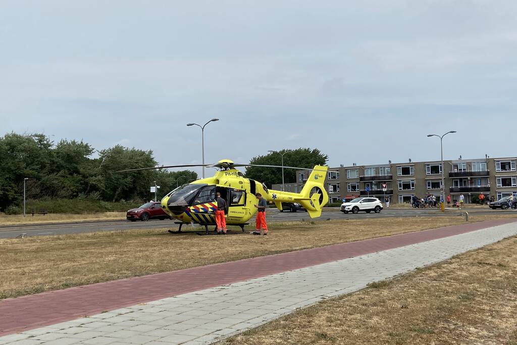 Persoon gewond na val van paard