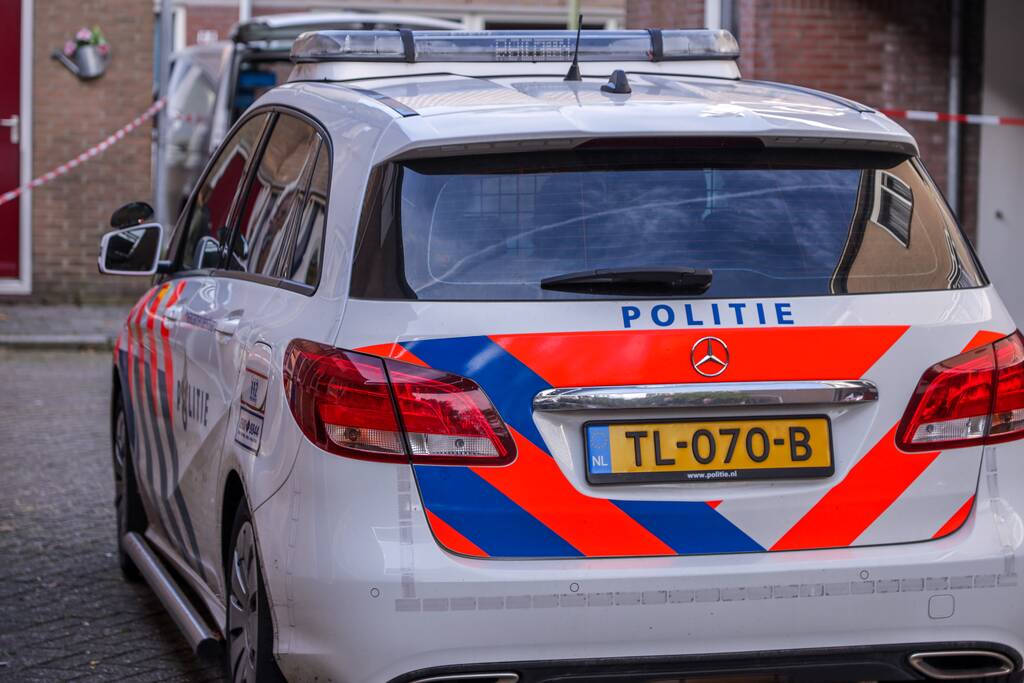 Auto meerdere malen beschoten