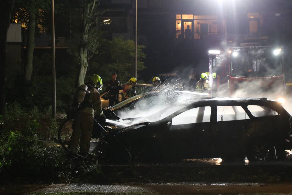 Auto verwoest door brand