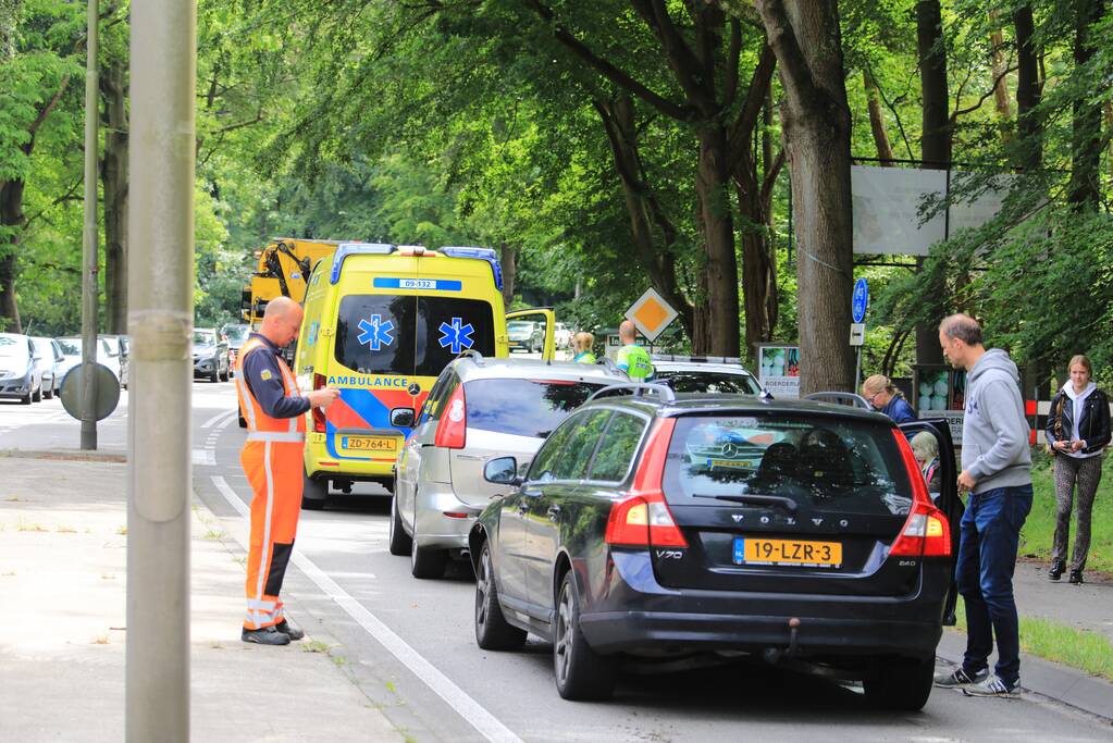 Flinke schade bij kop-staartaanrijding