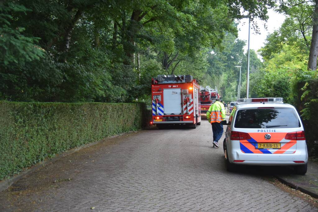 Flinke brand in schoorsteen van villa