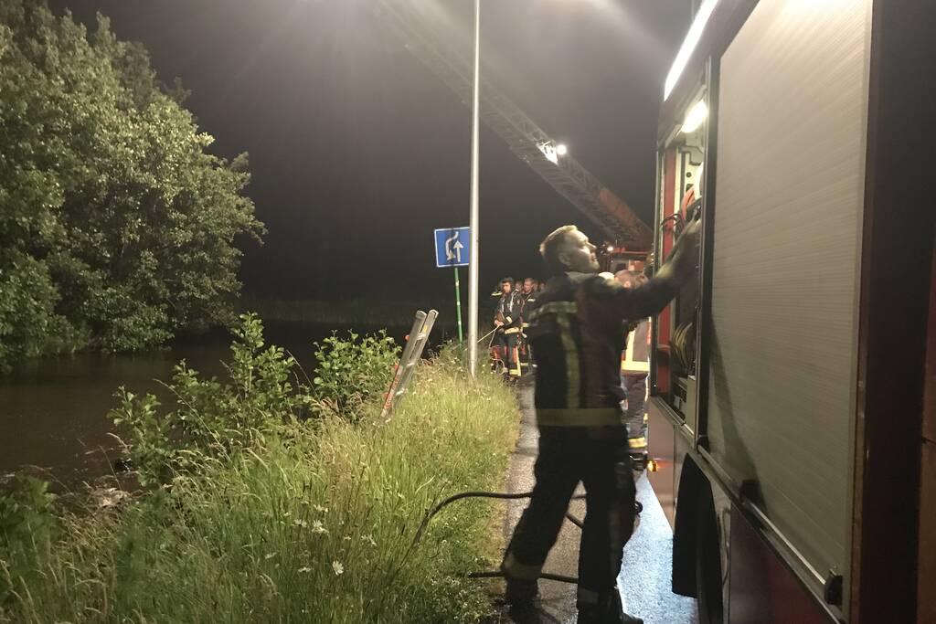 Zoekactie na aantreffen van een scooter in de sloot