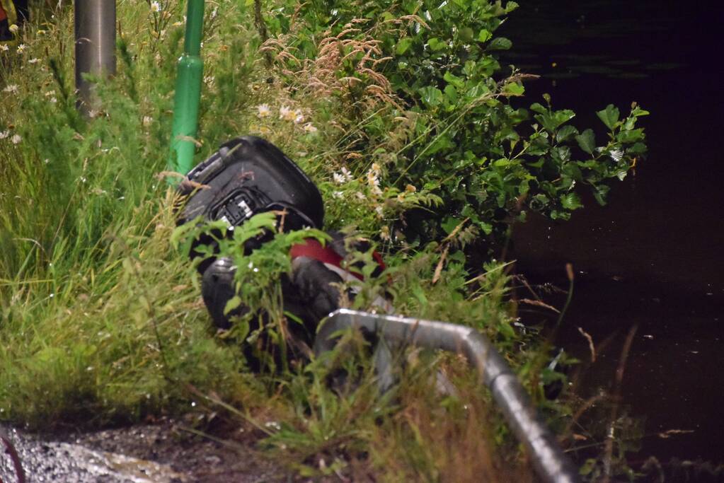 Zoekactie na aantreffen van een scooter in de sloot