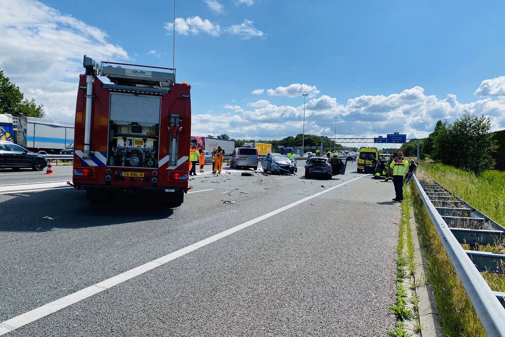 Flinke schade na kop-staart aanrijding