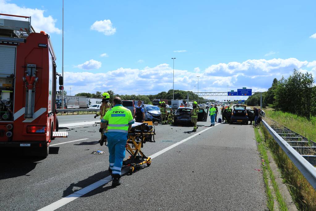 Flinke schade na kop-staart aanrijding