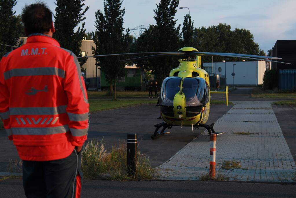 Persoon zwaargewond na incident op speelveld