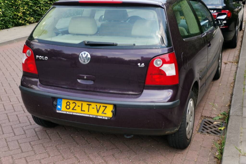 Voetgangster gewond door uitwijkmanoeuvre automobiliste