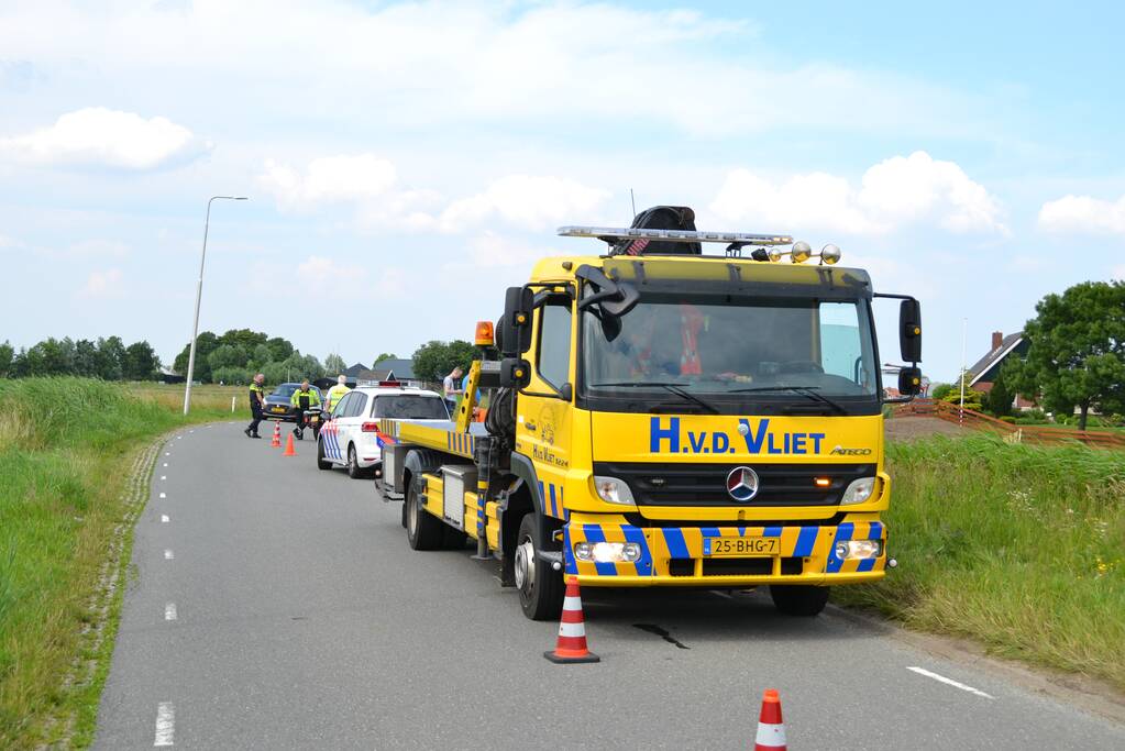Bestuurder verliest macht over het stuur En eindigt in sloot