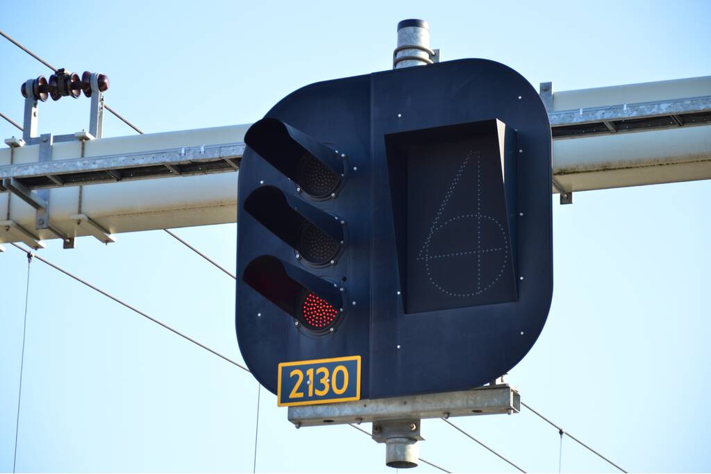 Persoon aangehouden na achtervolging op het spoor