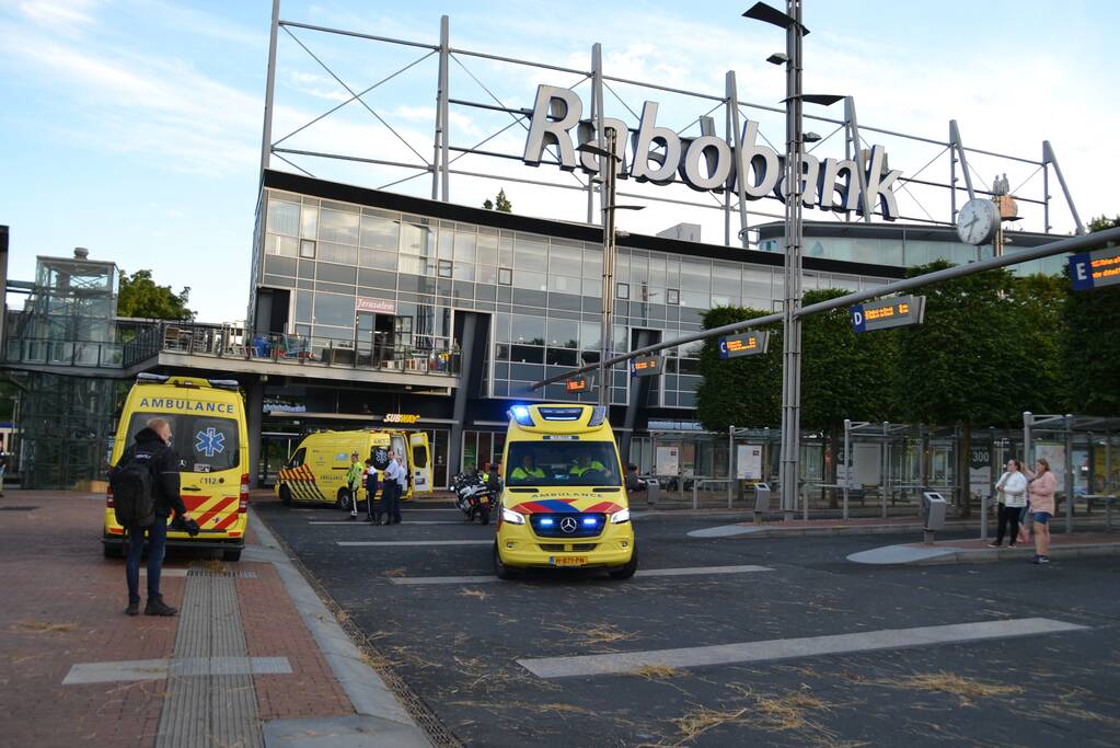 Twee gewonden bij steekpartij op busstation