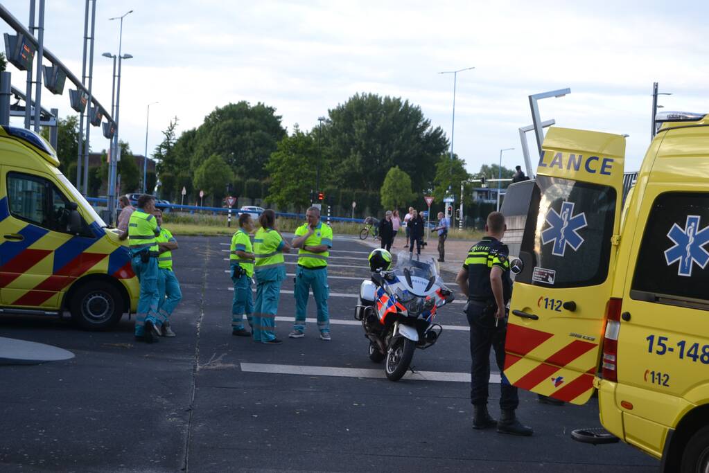 Twee gewonden bij steekpartij op busstation