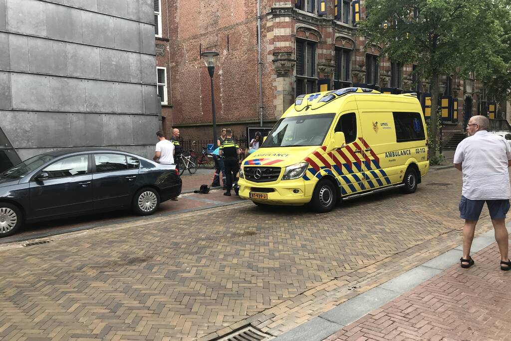 Motorrijder komt ten val en raakt gewond