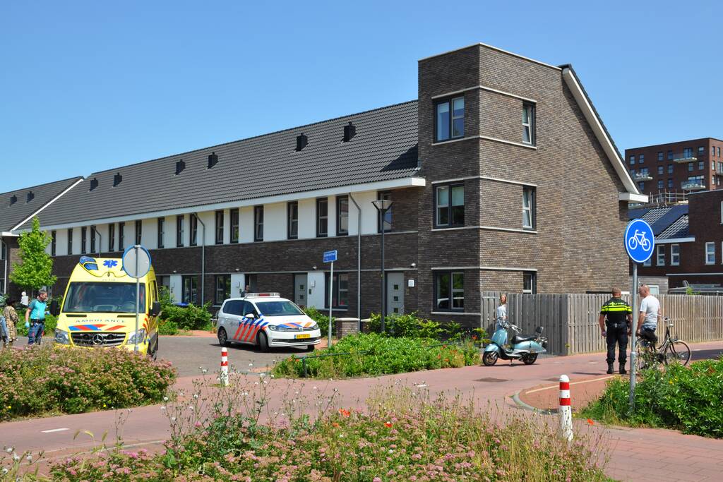 Fietsster aangereden door scooter