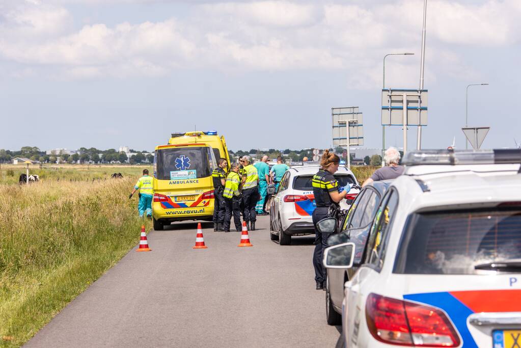 Persoon zwaargewond bij ongeval met motor