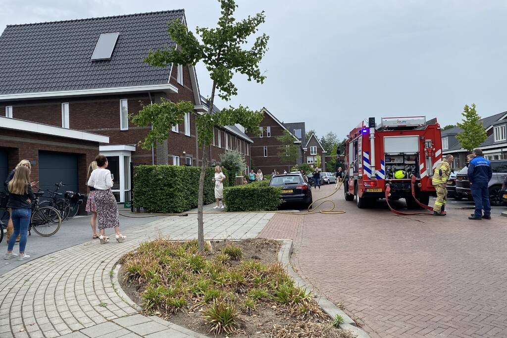 Gasbarbecue vliegt in brand