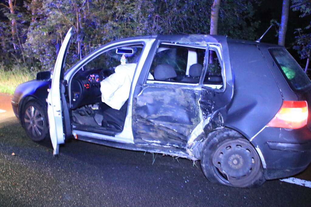 Personenauto total loss na eenzijdige botsing