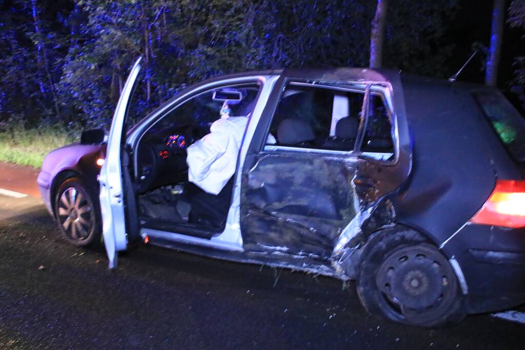 Personenauto total loss na eenzijdige botsing